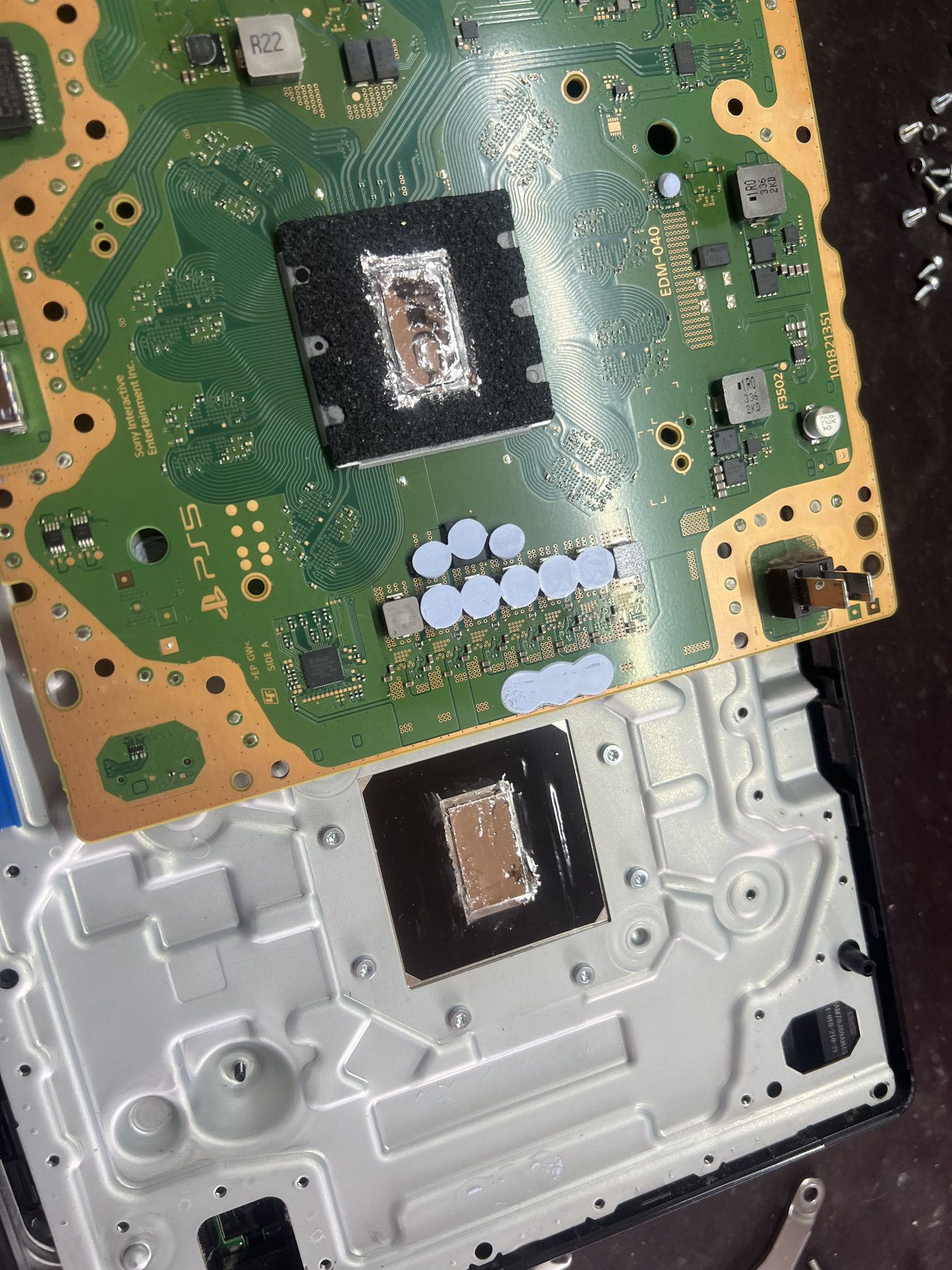 Cleaned PS5 Slim APU area after liquid metal service